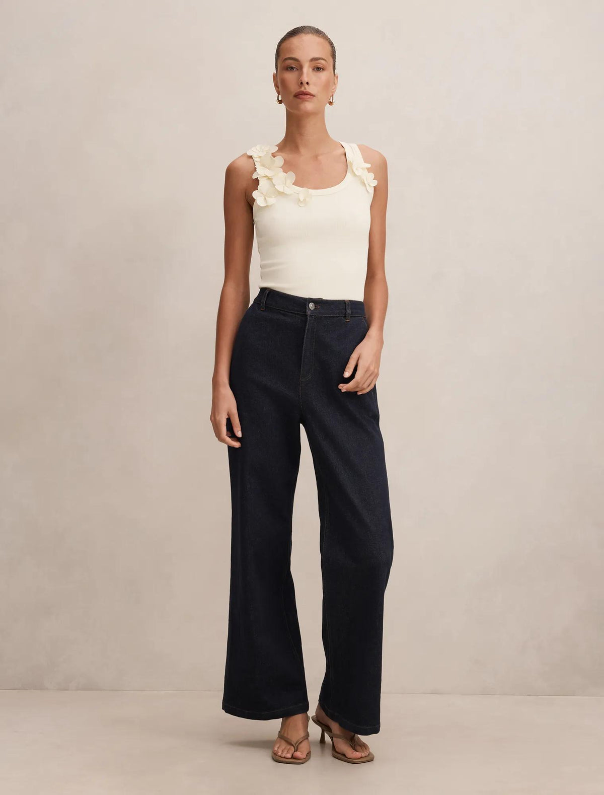 Pia Applique Scoop Neck Tank Top Lemon Drop