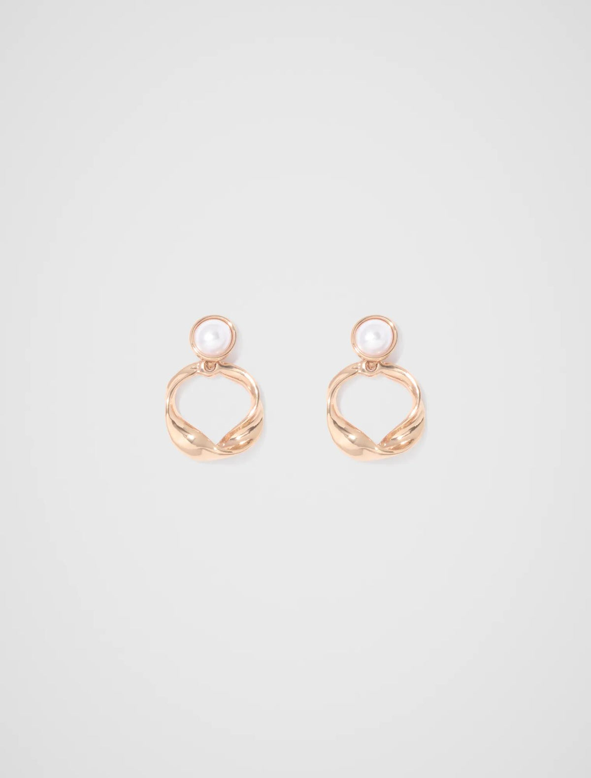 Hailey Hoop Pearl Drop Earrings Pearl/Gold_mannequin