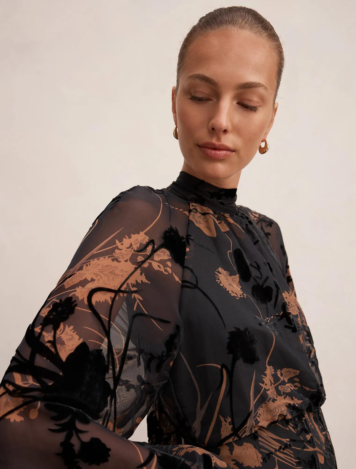 Janelle Velvet Burnout Maxi Dress Black/Brown
