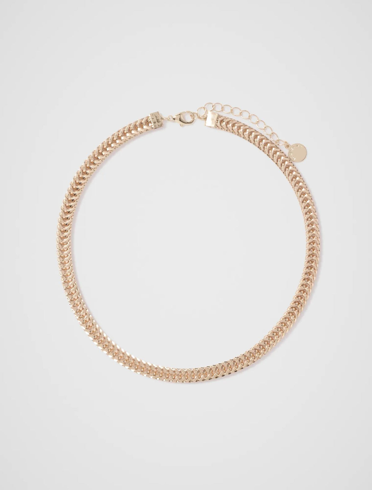 Amaya Chunky Link Necklace Gold_mannequin