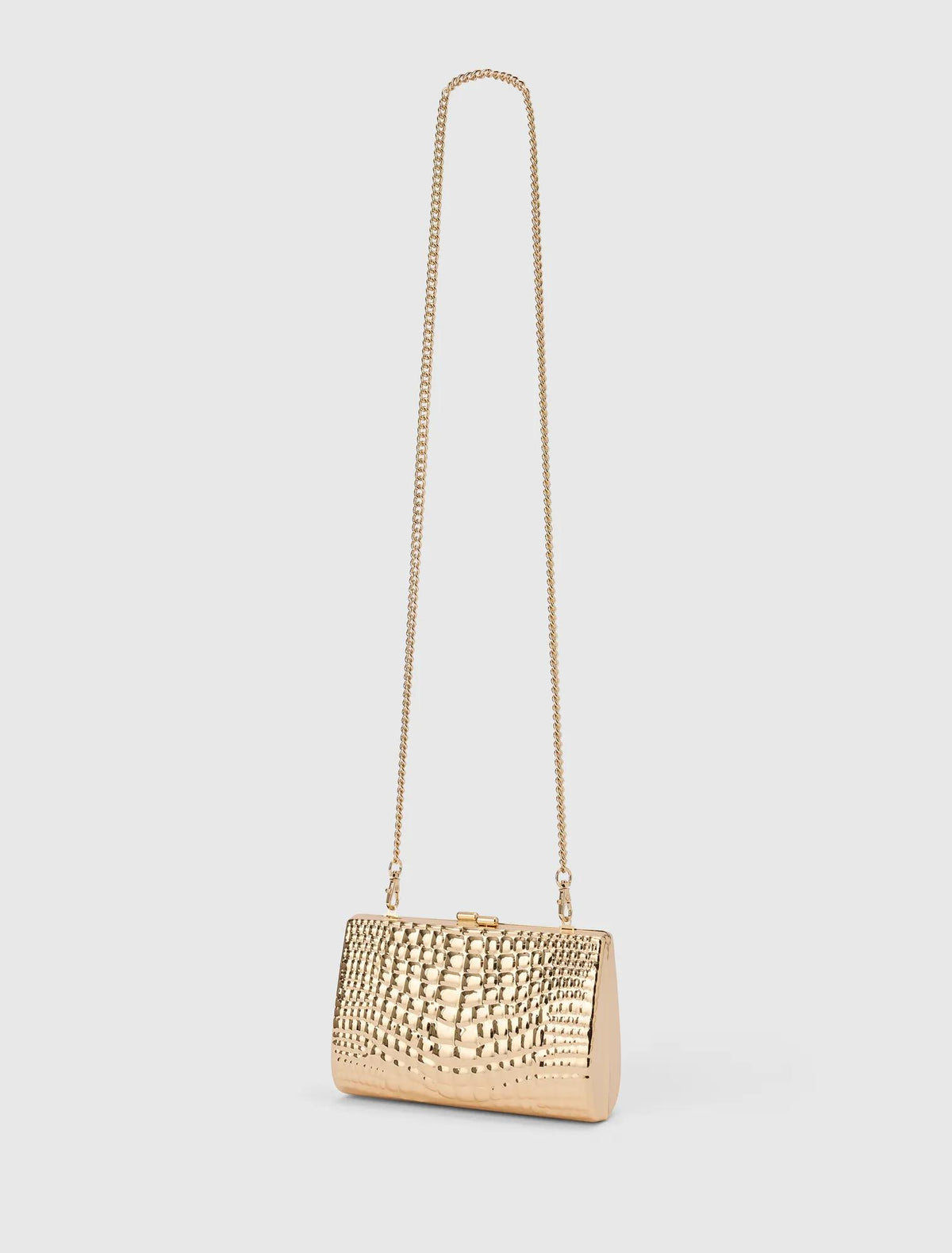 Mariam Metal Texture Clutch Gold_mannequin