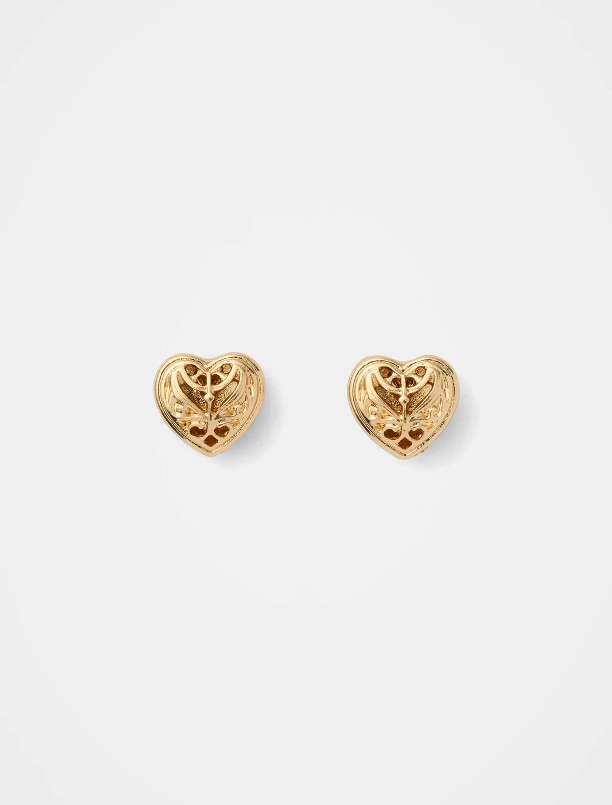 Francine Filigree Heart Stud Earrings Gold_mannequin