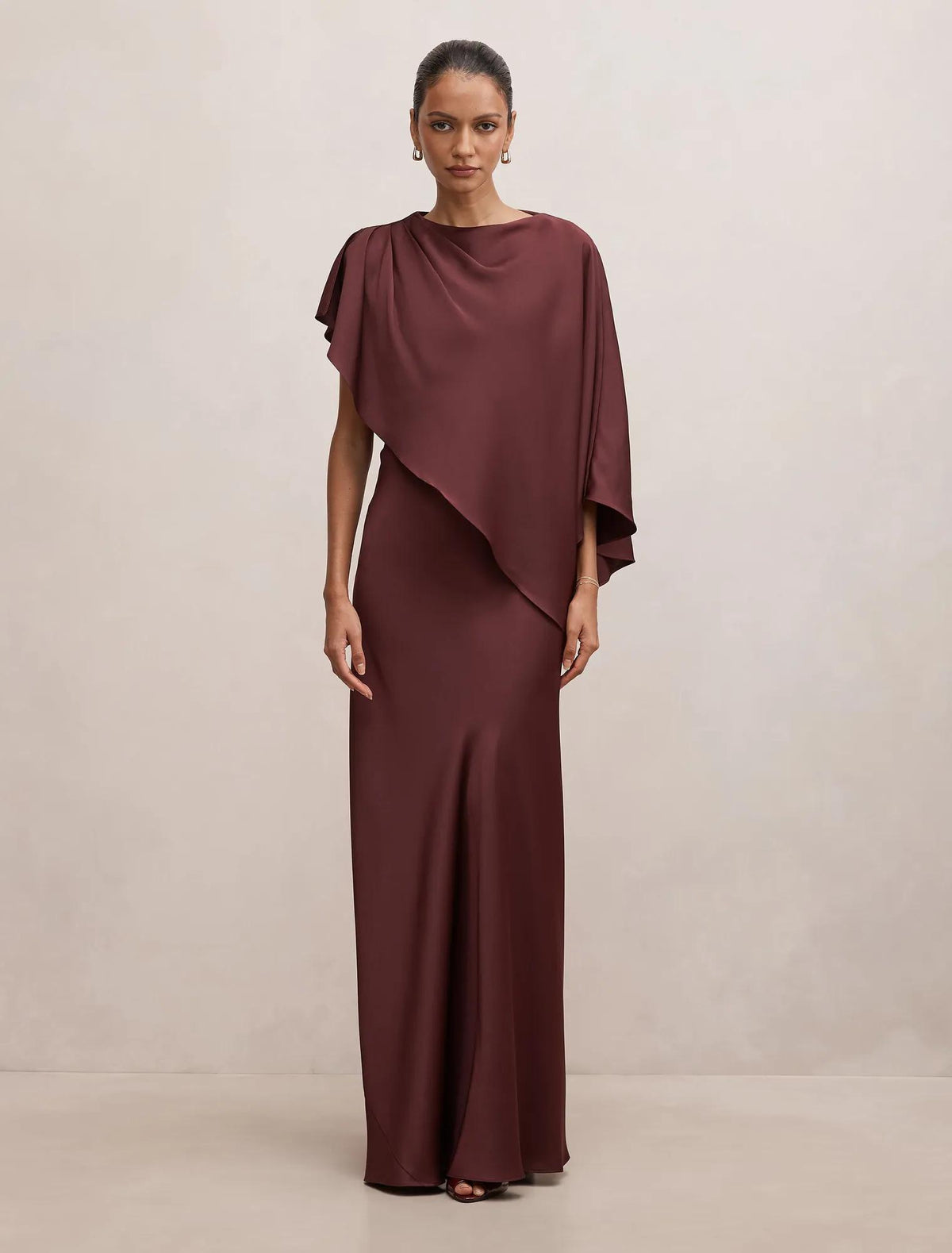 Zinnia Petite Cape Maxi Dress Dark Plum