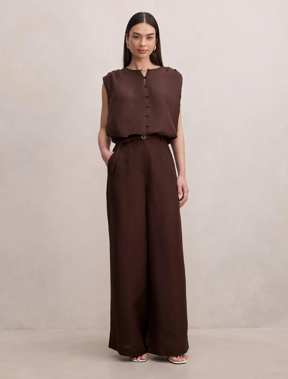 Naia Bubble Hem Top Chocolate