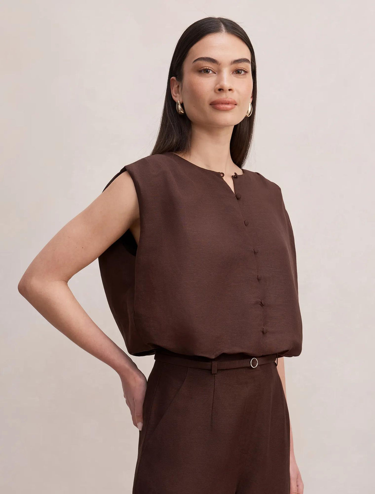 Naia Bubble Hem Top Chocolate