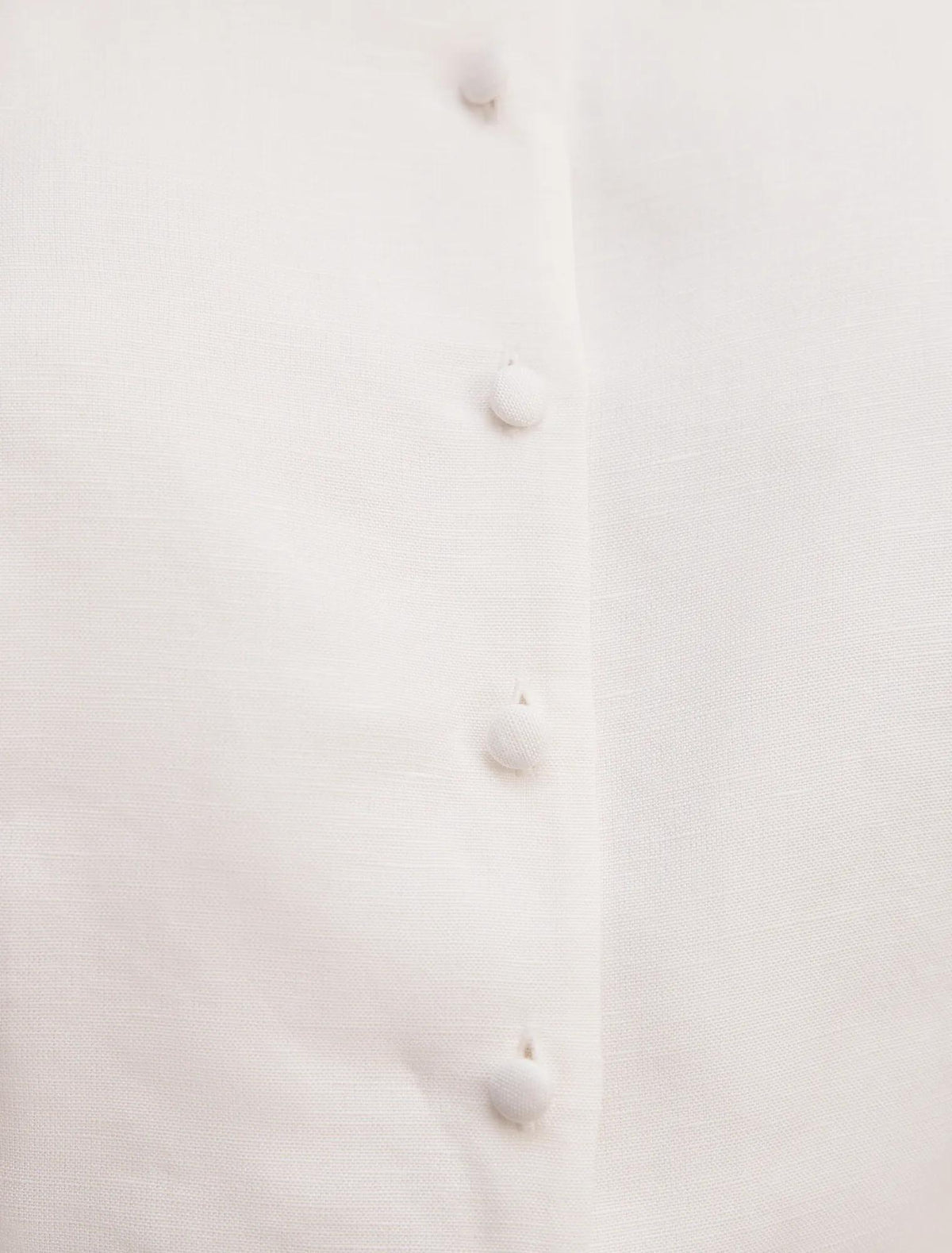 Ella Button Up Linen Top Porcelain Set