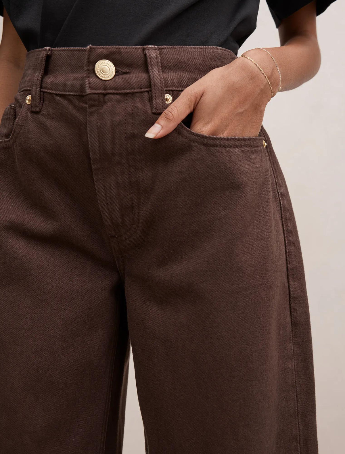 Emma Petite Mid Rise Barrel Jeans Chocolate