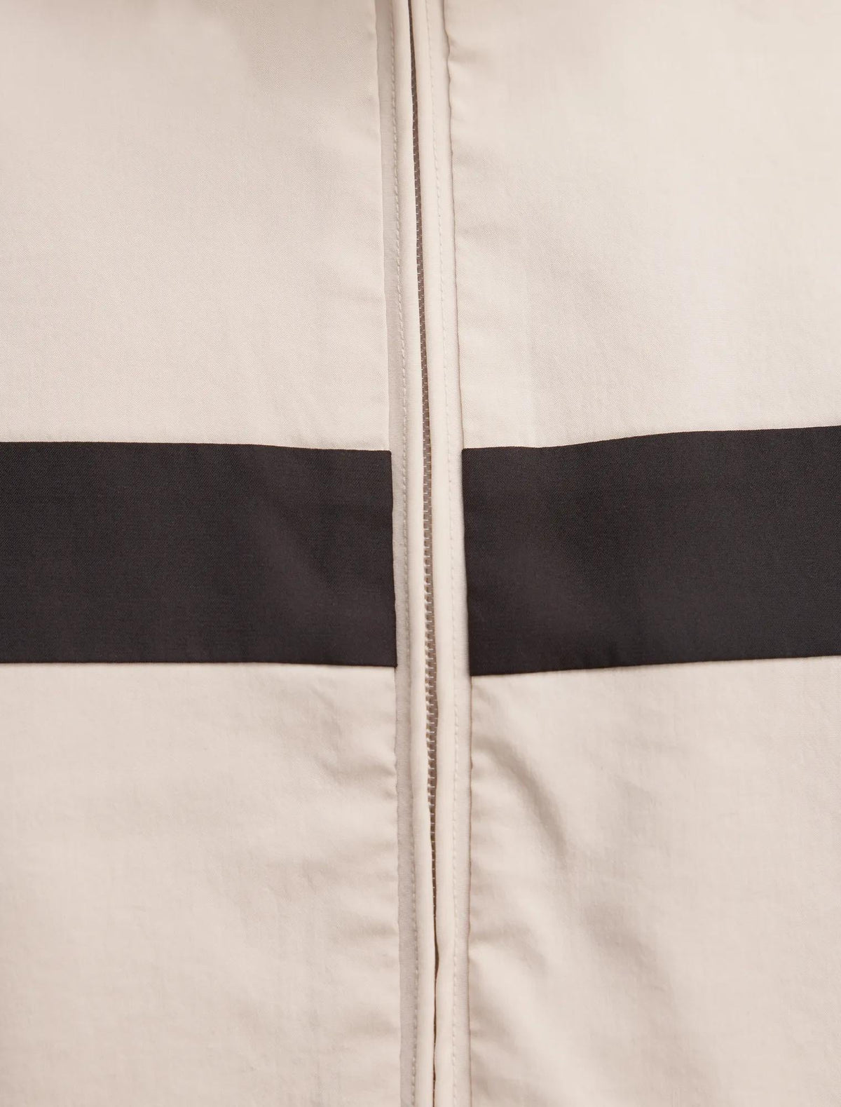 Arlo Windbreaker Cream / Black