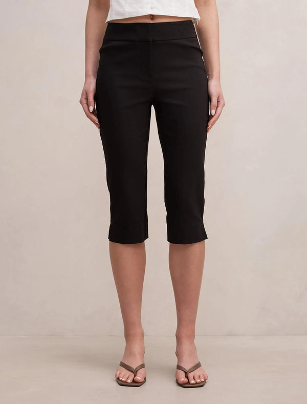 Alex Knee Length Capri Pants Black