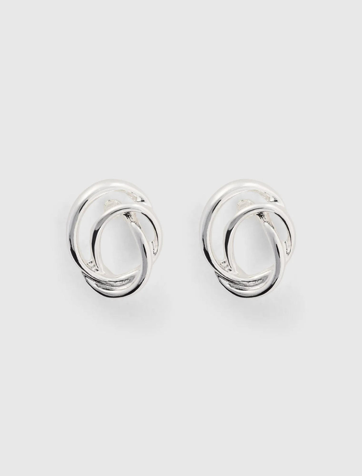 Tina Twist Earrings Silver_mannequin
