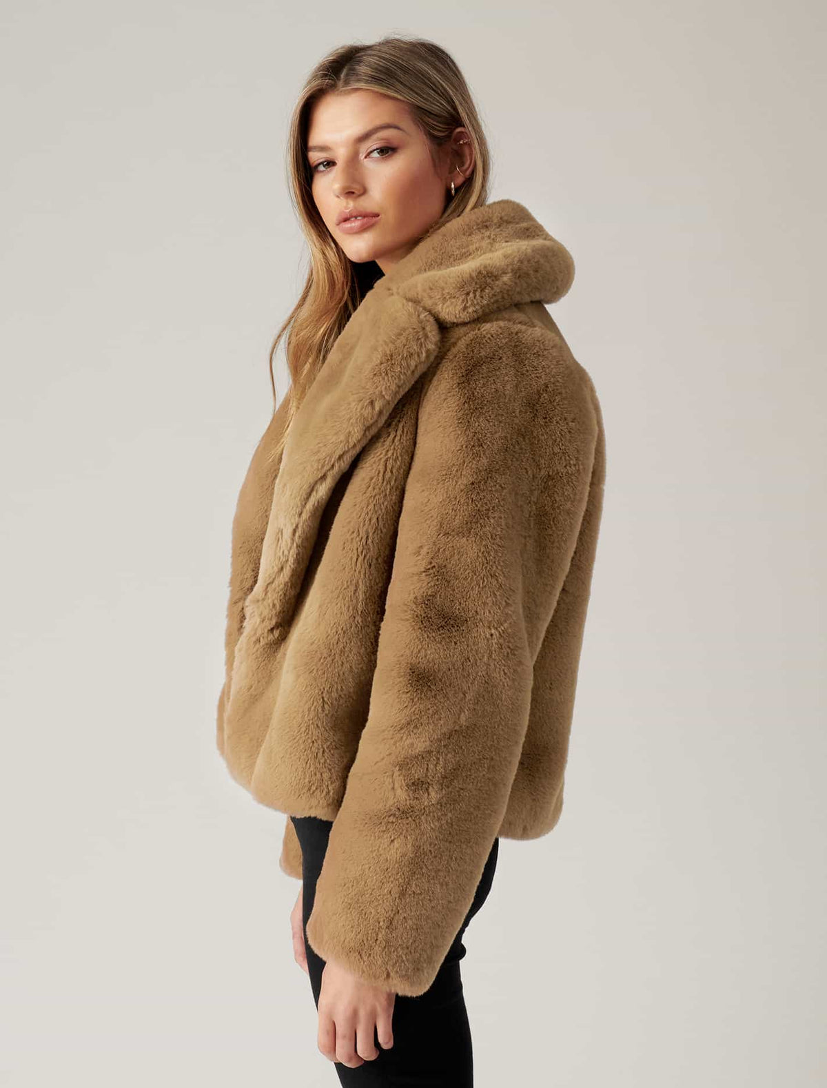 Alicia Fur Coat Chocolate