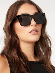 Phoebe Square Frame Sunglasses Black