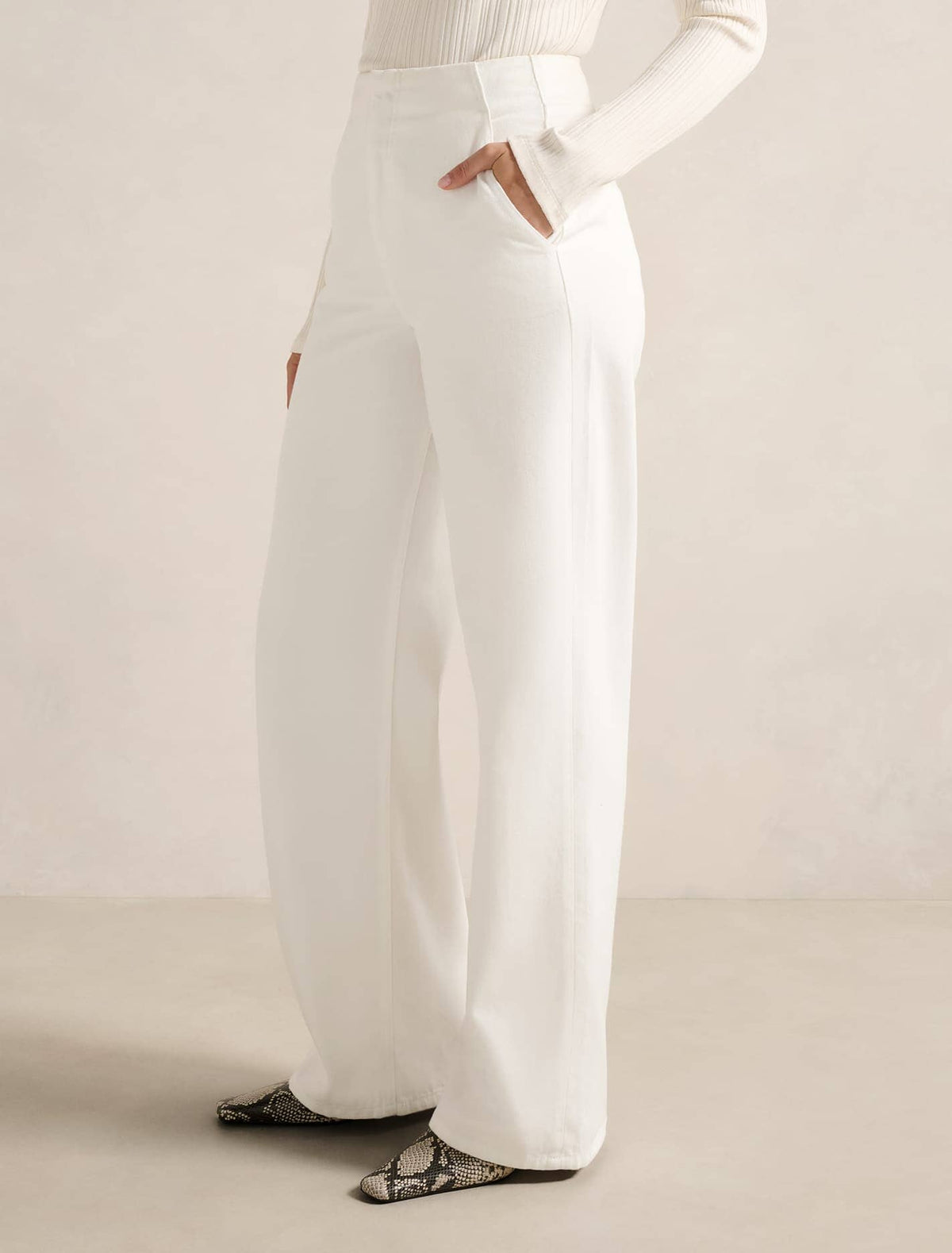 Beth Wide Leg Jean Porcelain