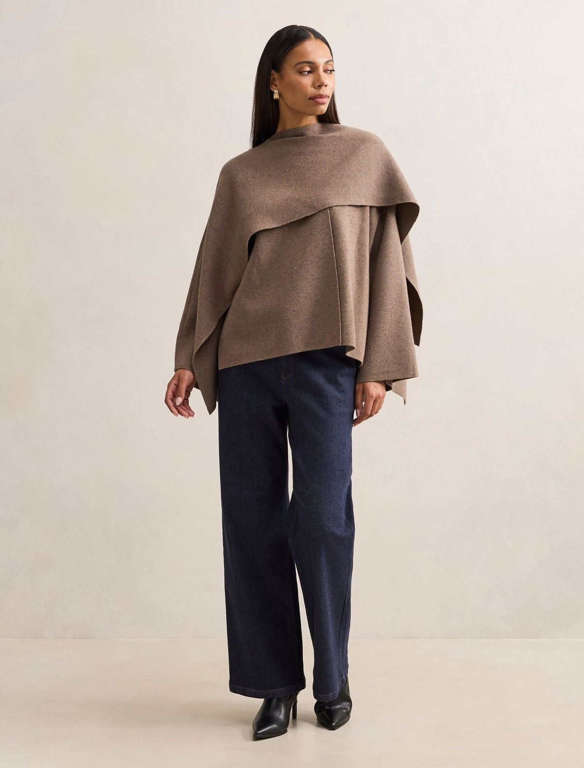 Tabitha Knitted Cape Mocha
