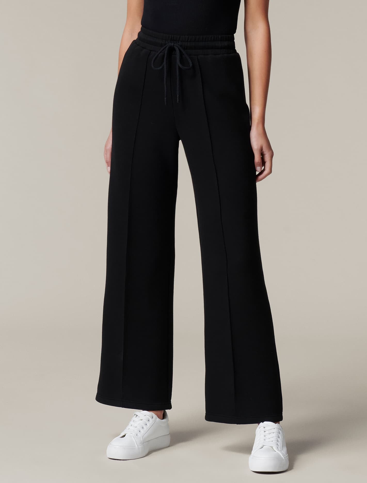 Tiana Wide Leg Sweatpants - Women's Fashion | Forever New